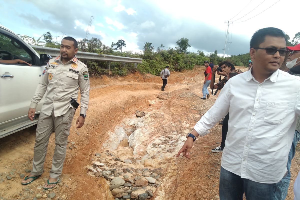 Wagub: Pembangunan jalan Nagari Galugua Limapuluh Kota butuh anggaran Rp520 miliar