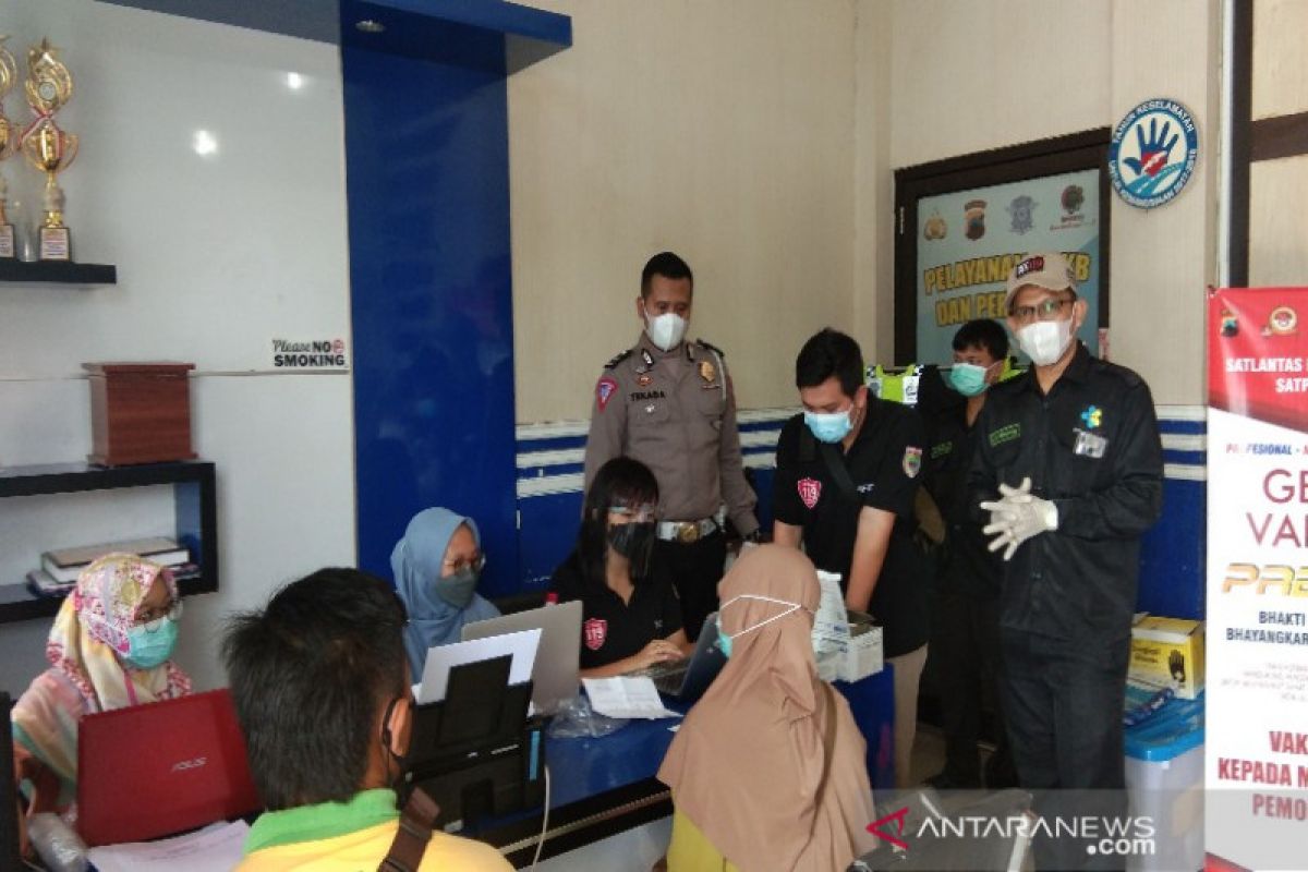 Polres Batang buka gerai vaksin  presisi keliling