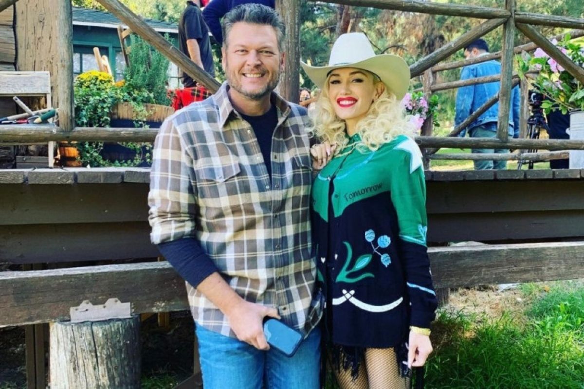 Musisi Blake Shelton nikahi Gwen Stefani dengan perayaan intim