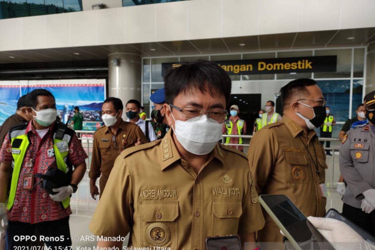 47 orang positif di pintu masuk bandara Sam Ratulangi