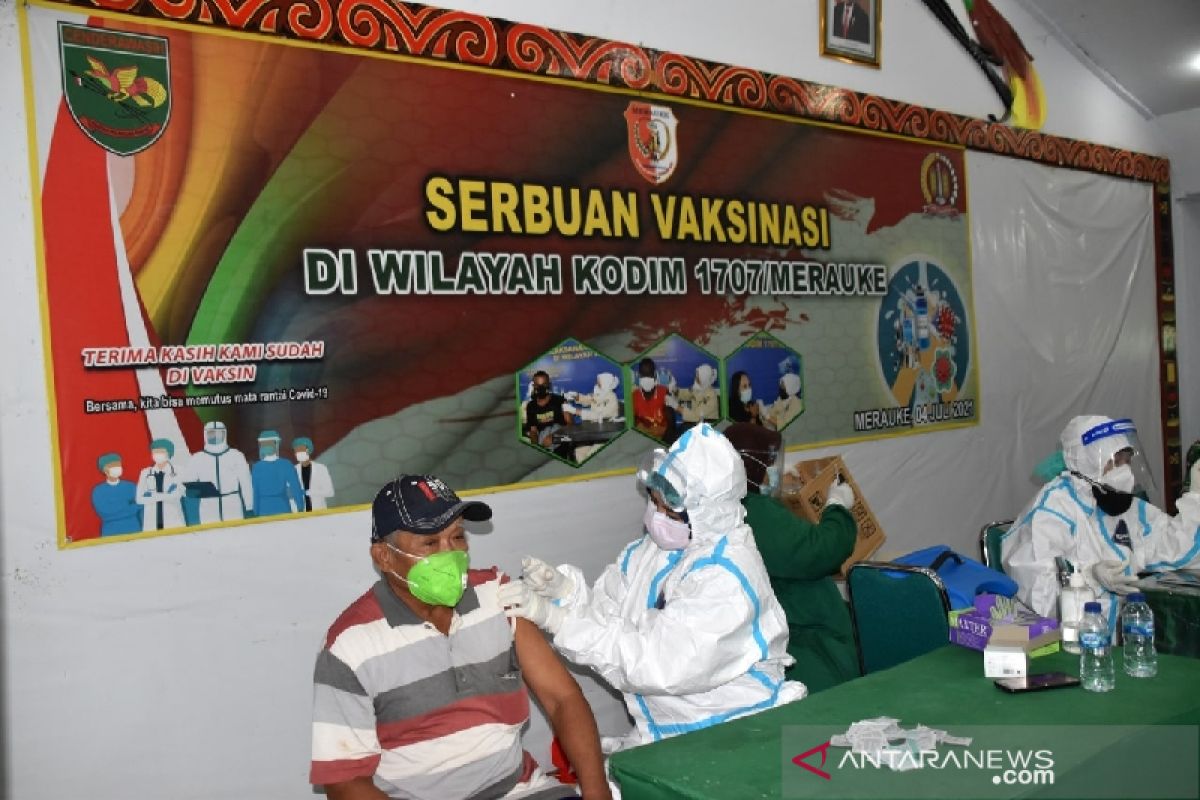 Kodim 1707 Merauke vaksinasi 333 warga