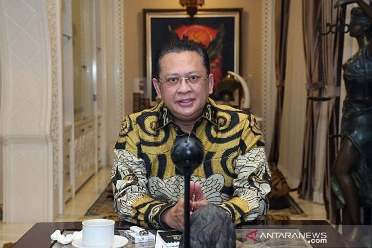 Ketua MPR Bambang Soesatyo minta pemerintah perbaiki data penerima bansos