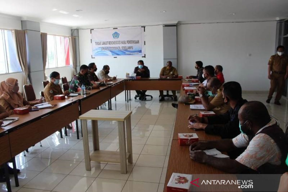 Pemkab Jayawijaya berencana tutup bandara terkait peningkatan kasus COVID-19