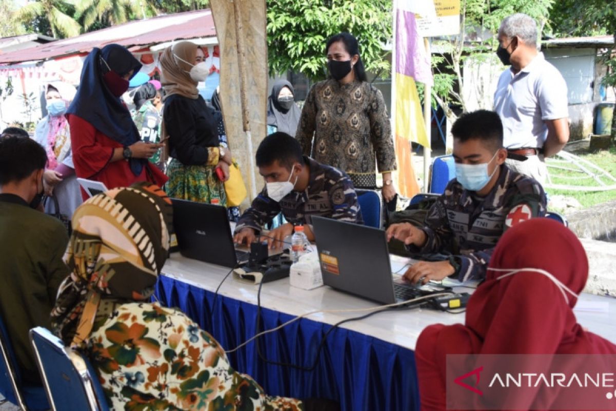 Keluarga Besar Lantamal XIII Mendapatkan Vaksin COVID-19