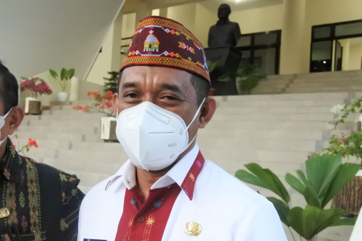 Bupati Manggarai pantau persiapan  RSUD tangani pasien COVID-19