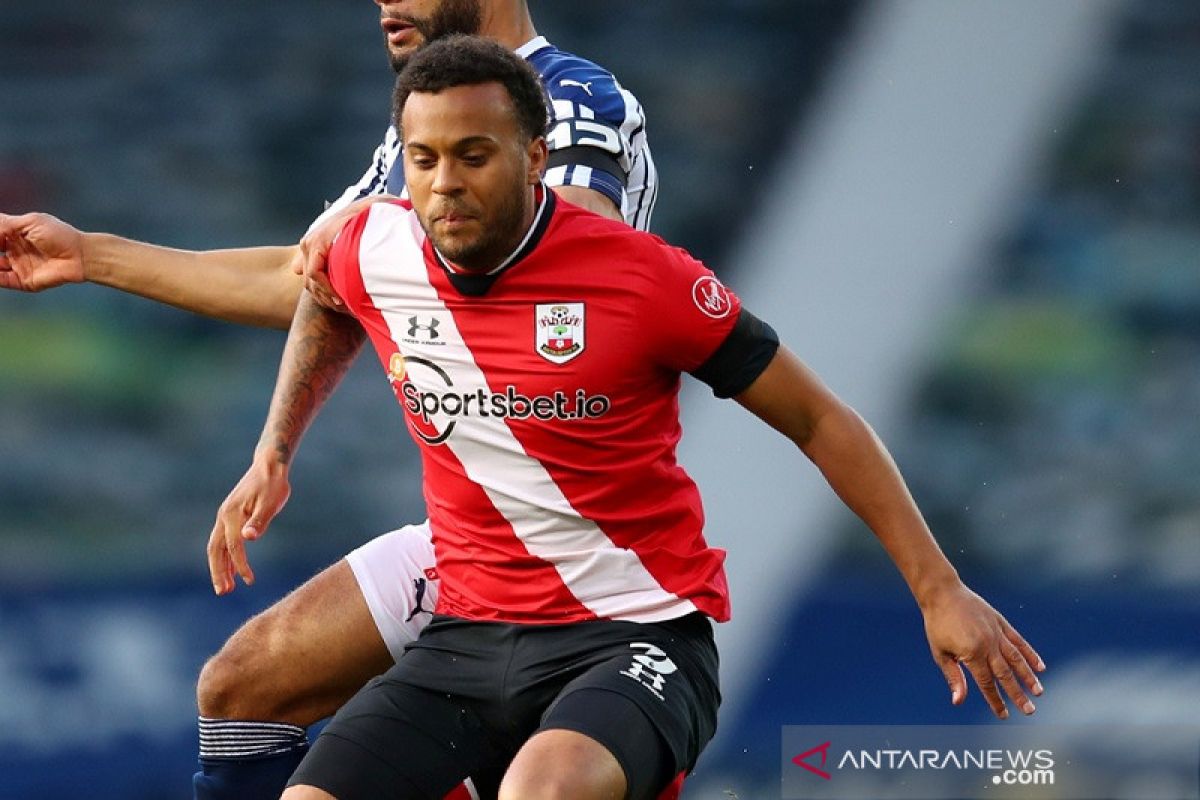 Leicester rekrut Bertrand dari Southampton