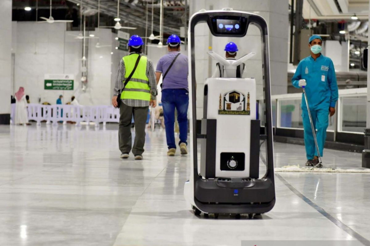 Kemenkes Arab Saudi meluncurkan Smart Robot di Madinah