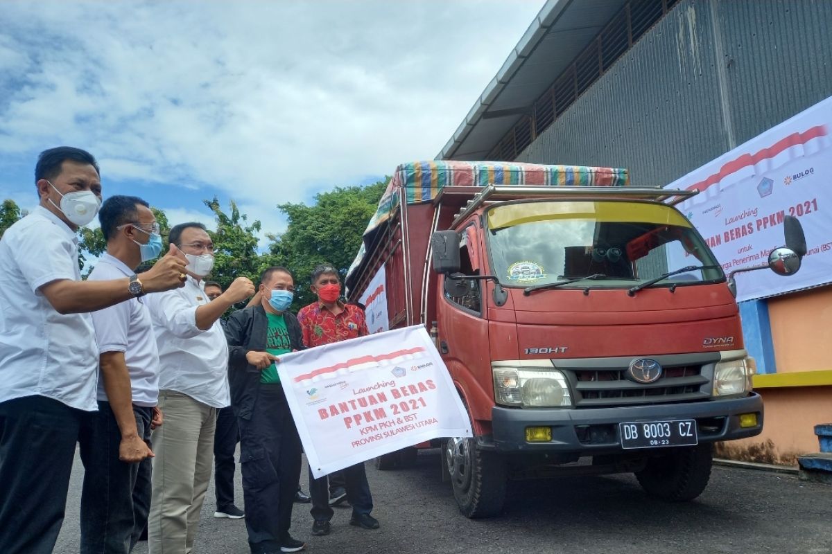 Bulog  luncurkan bantuan beras PPKM 2021 di Sulut