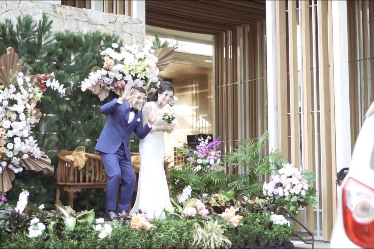 Nikah Saat Pandemi? Wedding Drive-Thru Aruna Senggigi Bisa Jadi Solusi