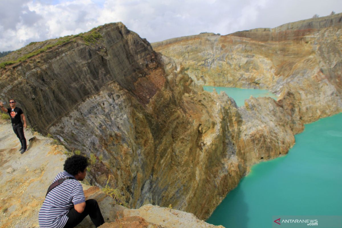 BTNK perpanjang penutupan sementara kawasan wisata Danau Kelimutu