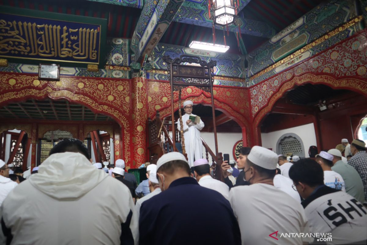 Ada yang beda saat shalat Idul Adha di Niujie, China