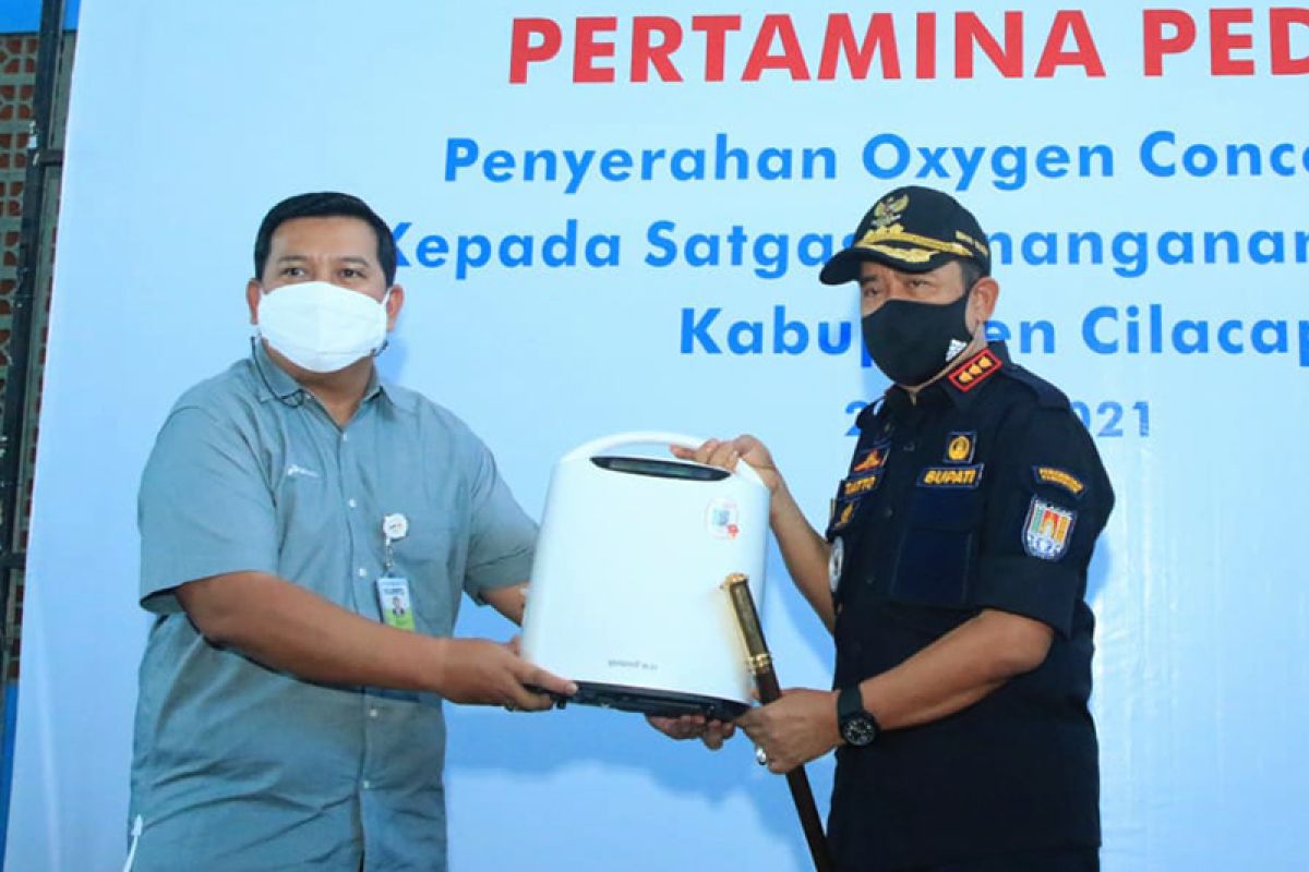 Pertamina serahkan 50 unit konsetrator oksigen ke Pemkab Cilacap