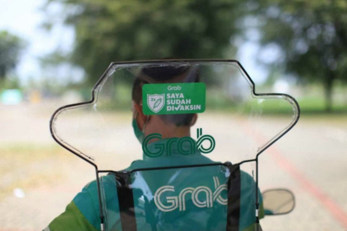 Pemkot Semarang gandeng Grab sediakan pengemudi ojek sepeda motor listrik