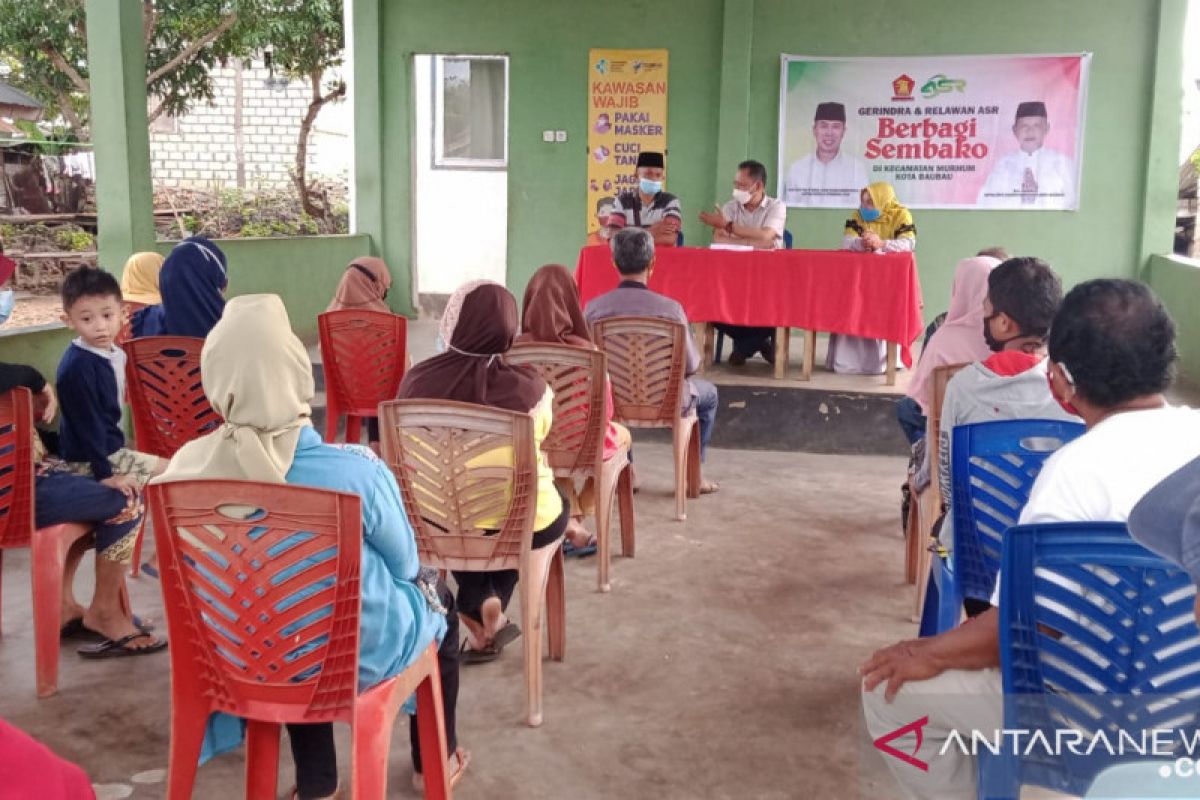 Partai Gerindra - ASR bantu kaum duafa di Baubau