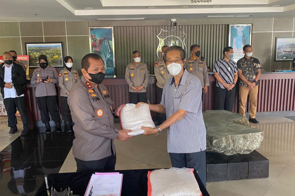 Komunitas Tionghoa di Padang sumbangkan 10 ton beras untuk warga