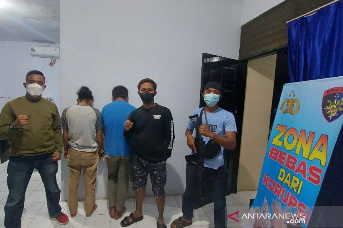 Ditpolairud Polda Sultra tangkap dua pria diduga edarkan sabu