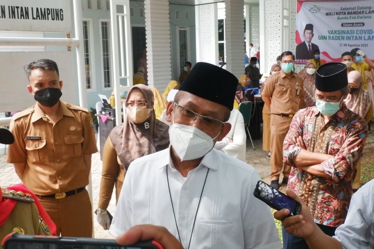 Rektor UIN Lampung imbau agar masyarakat tak takut divaksin