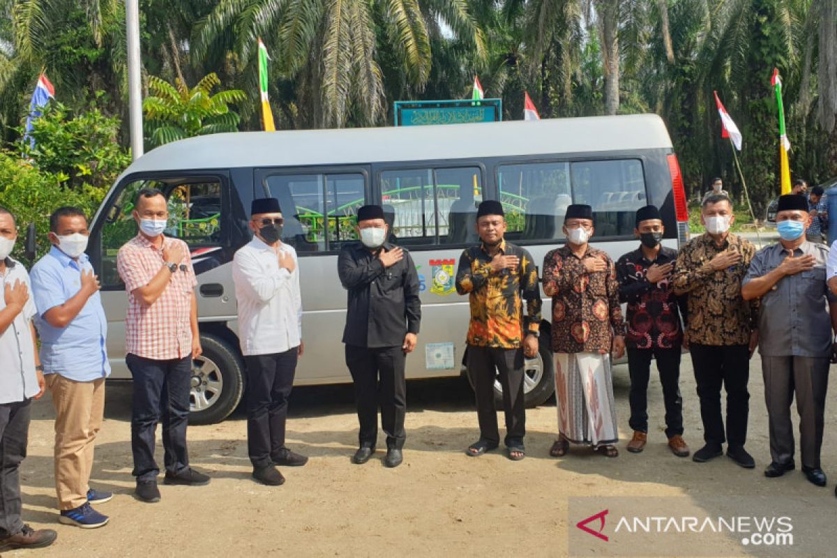 Bus santri PTPN V hadir di Negeri Serambi Mekah