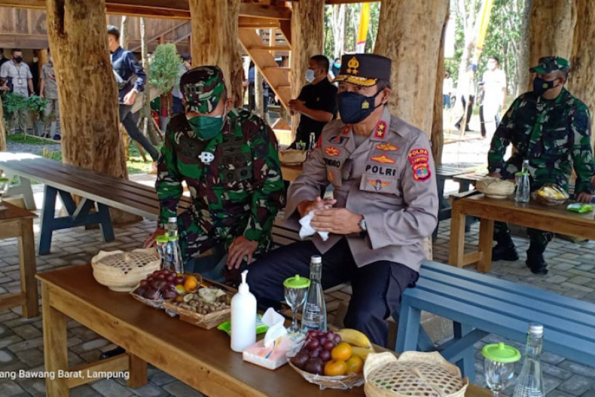 Kapolda Lampung tinjau metode pengobatan UNTT di Tulang Bawang Barat