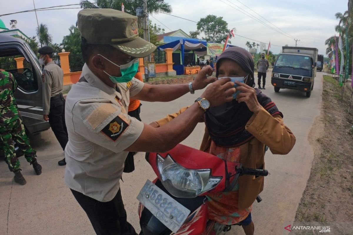 Anggota DPR sebut pemberlakuan PPKM bawa kita keluar dari puncak COVID-19