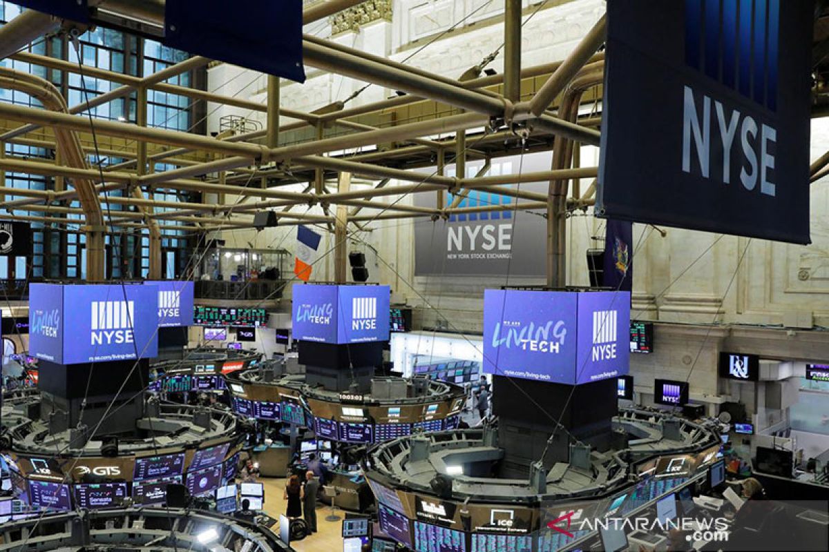 Wall Street merosot pada perdagangan Kamis