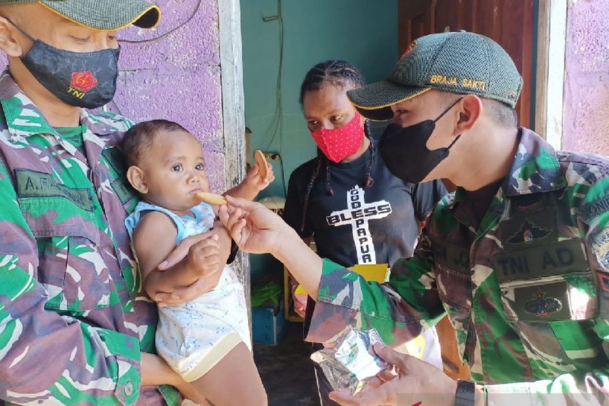 DP2KB Jayapura lakukan pemberian makanan tambahan balita