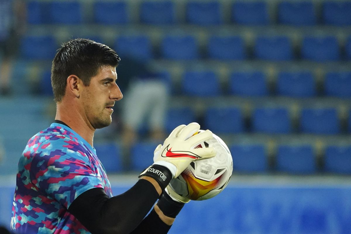 Thibaut Courtois cedera panjang, Real Madrid tak cari kiper baru