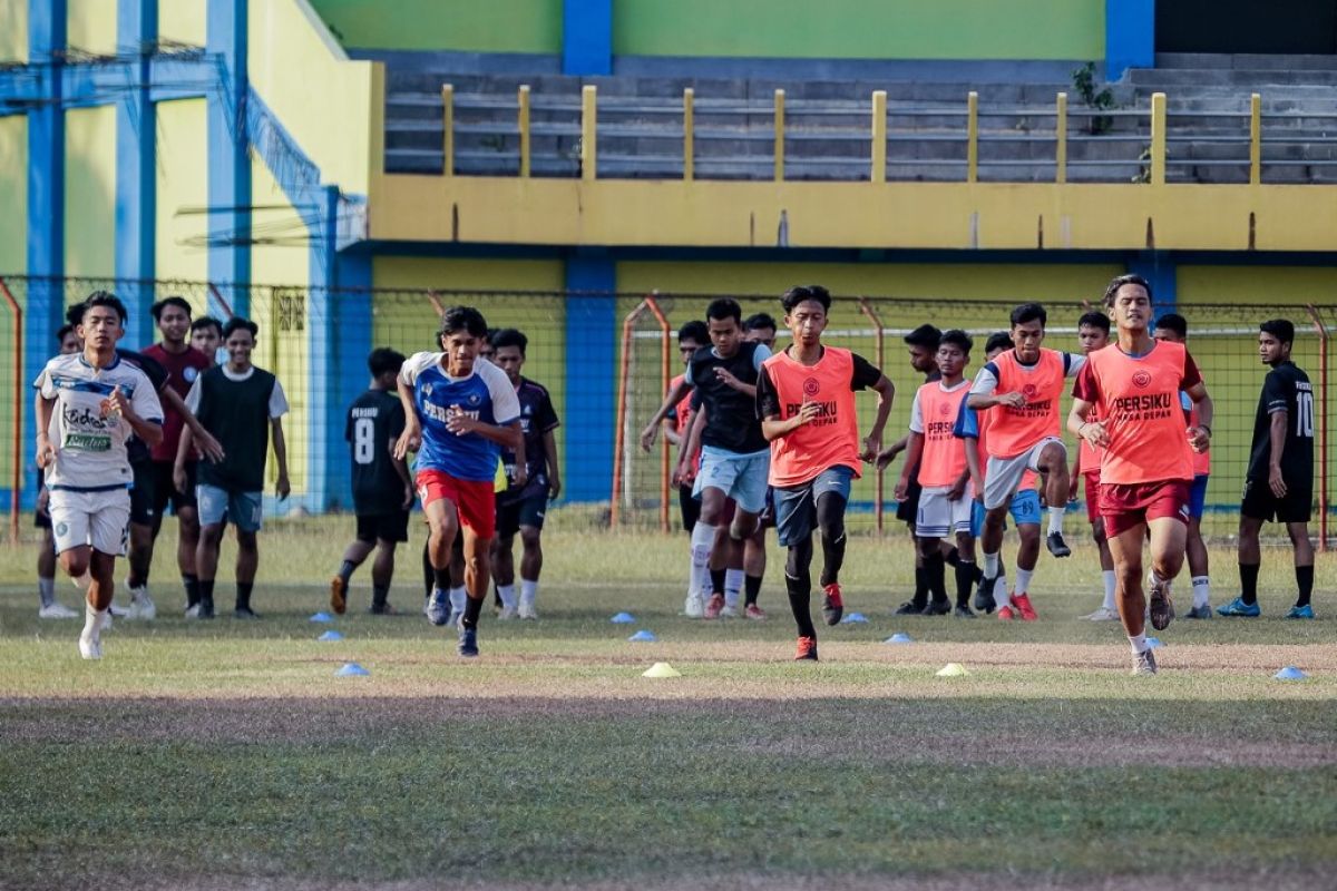 Persiku perkenalkan 23 pemain untuk hadapi Liga 3 Jateng