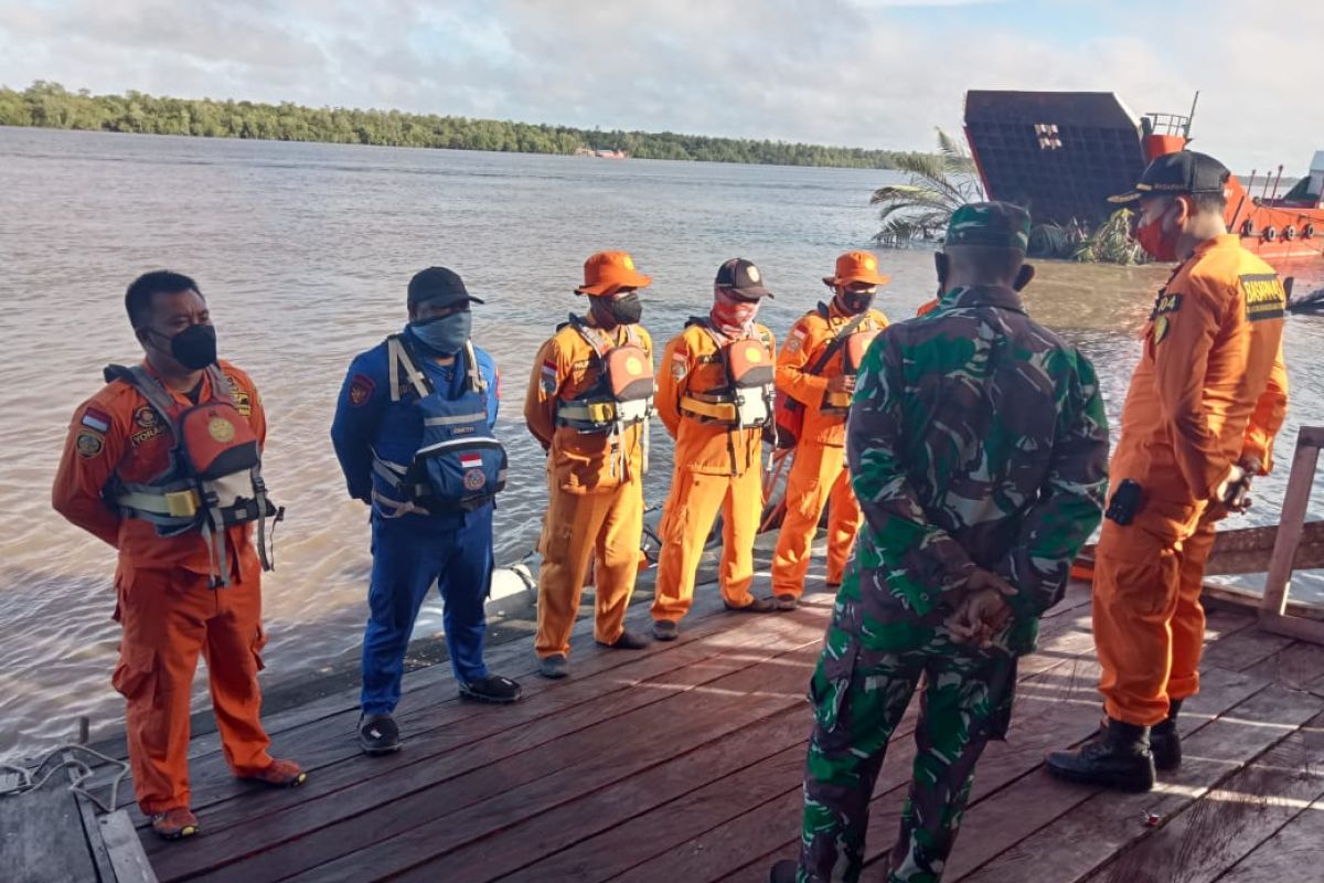 Tim SAR Asmat cari warga tenggelam di sungai