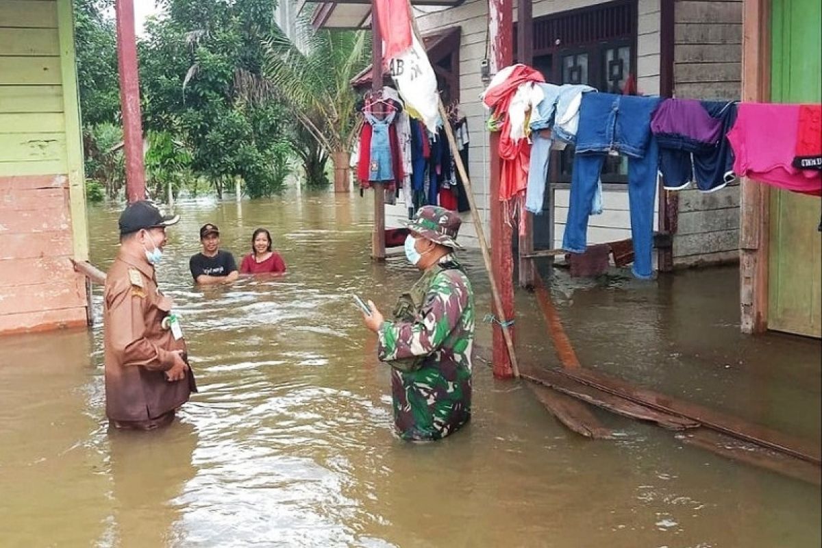 Pemkab Kotim salurkan beras sumbangan gotong royong untuk korban banjir