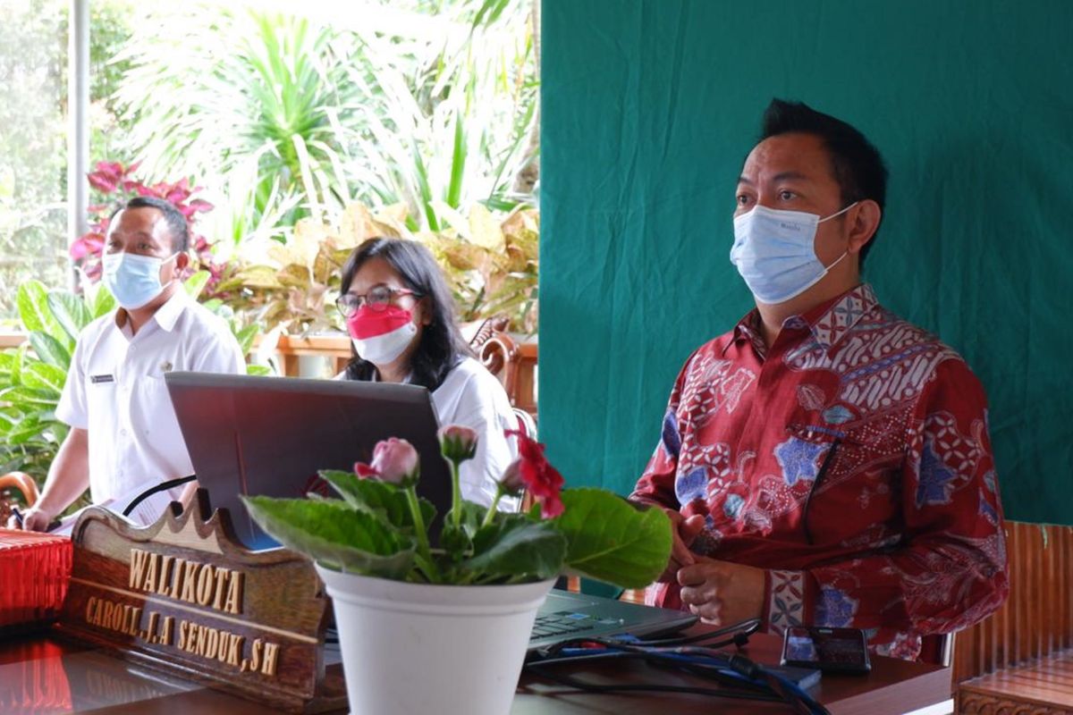 Wali Kota Tomohon ajak generasi muda kelola lahan tidur saat pandemi COVID-19