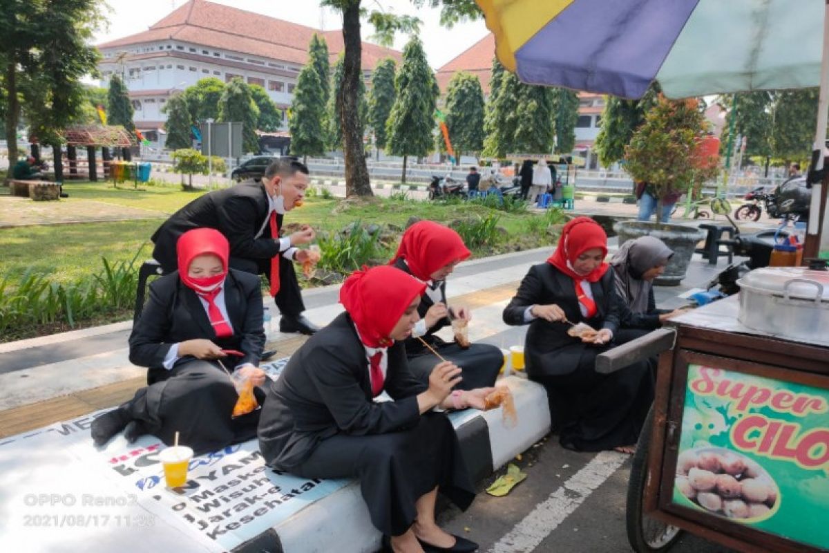 Pemerintah Pekalongan gagas gerakan "Njajan Njo" produk UMKM