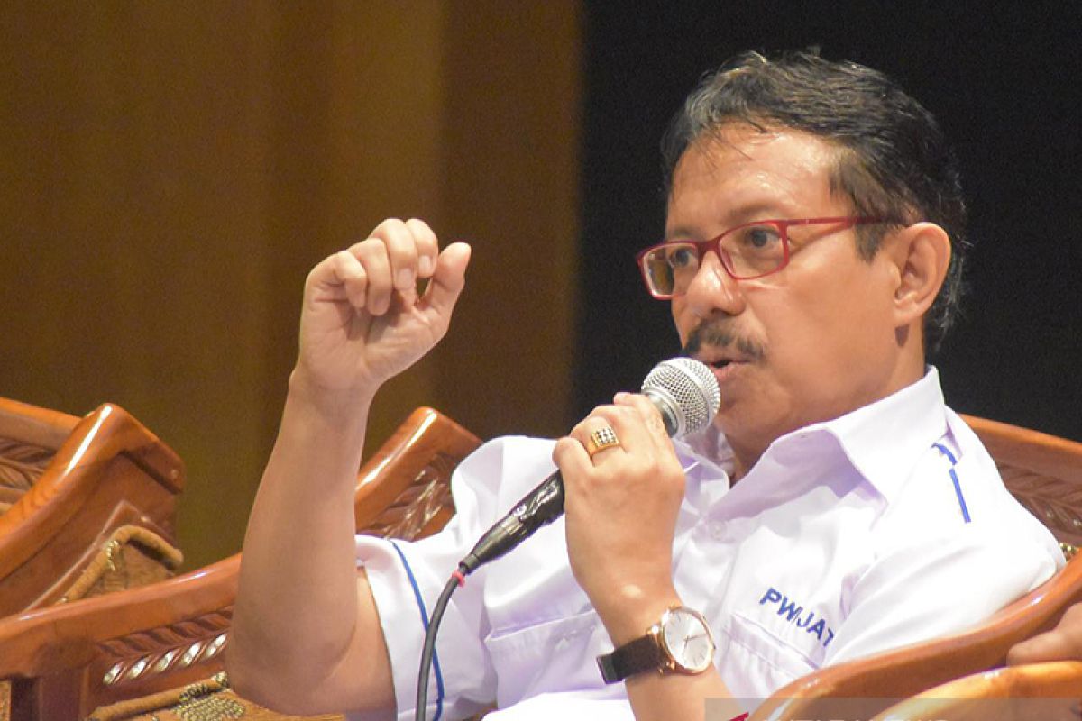 Prof. Gun: Keterampilan menulis modal penting lulusan FH