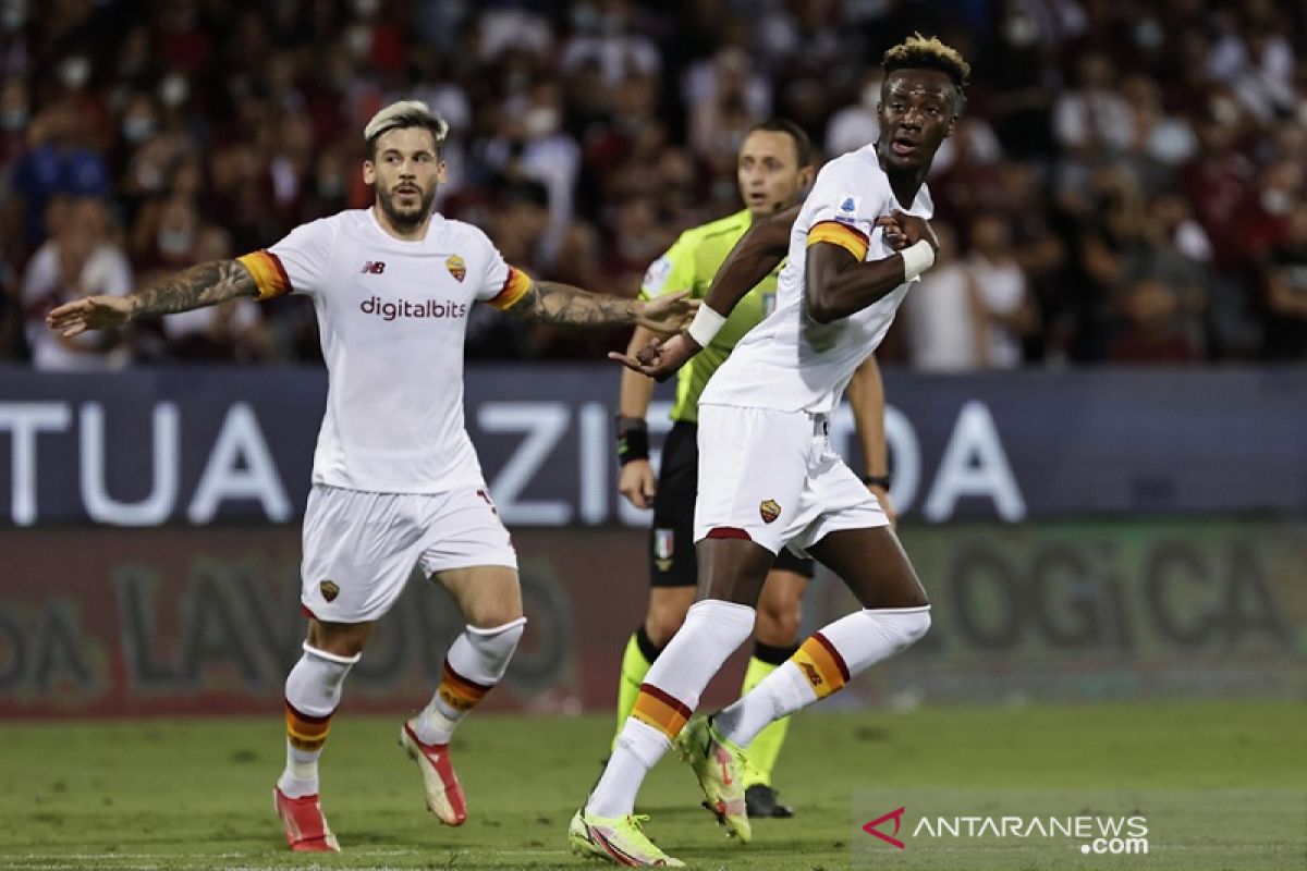 Roma gilas Salernitana dengan skor 4-0