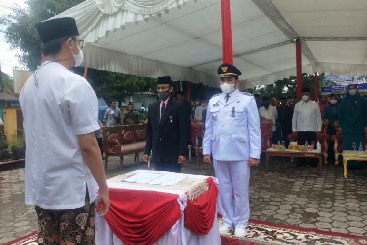 Wali Kota Bukittinggi ganti seluruh camat, Mihandrik jabat Camat MKS terbaru