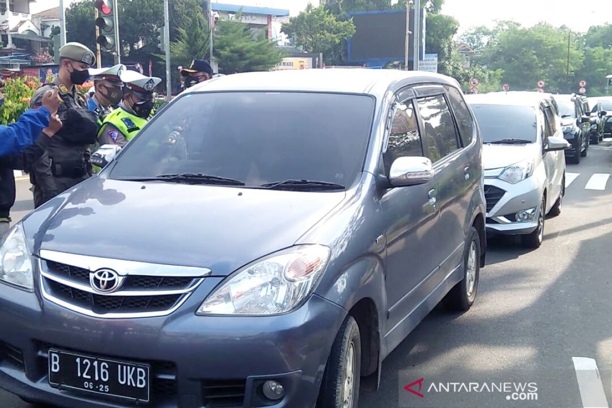 Ganjil genap turunkan volume kendaraan di Jalur Puncak