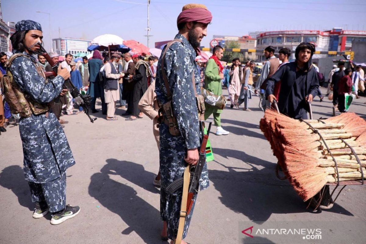 Kanselir Angela Merkel Jerman ingin bicarakan evakuasi lanjutan dengan Taliban