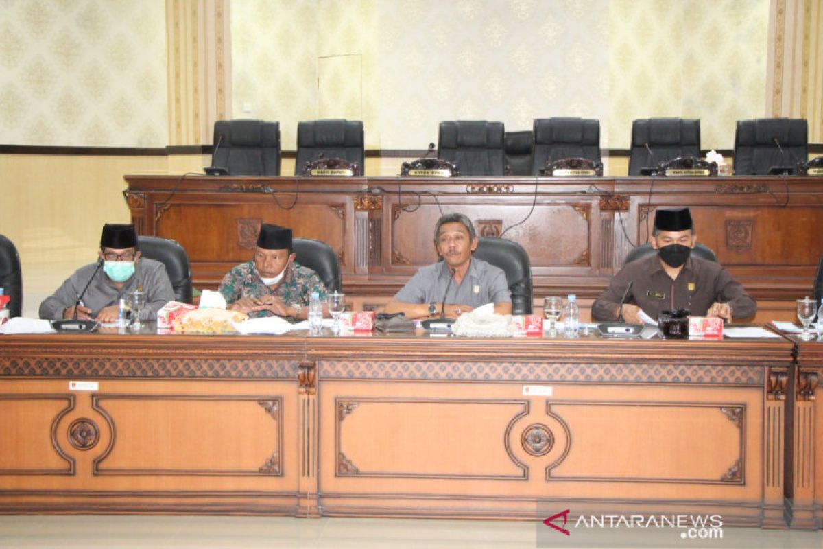 DPRD Agam gelar diskusi publik susun dua Perda libatkan pihak terkait