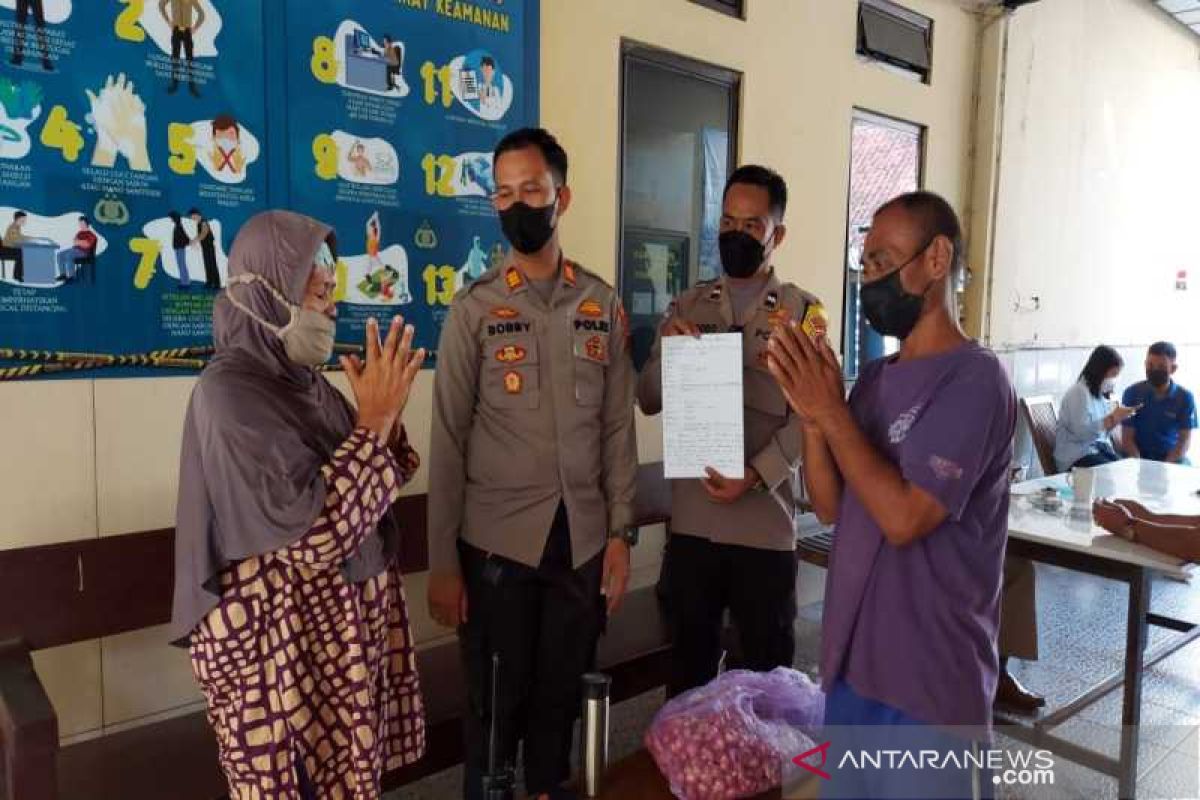 Polresta Surakarta amankan  seorang nenek curi bawang merah