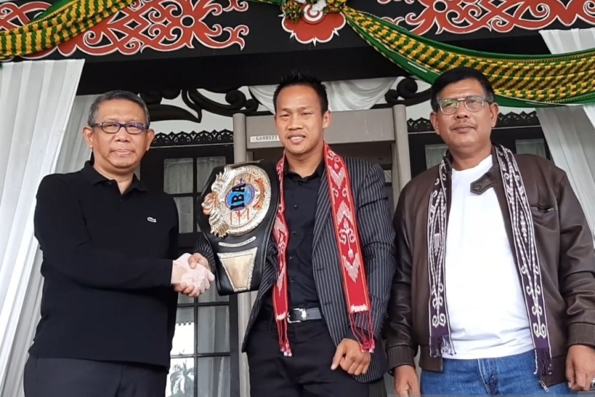 Oktober, Daud Yordan kembali naik ring lawan petinju Thailand