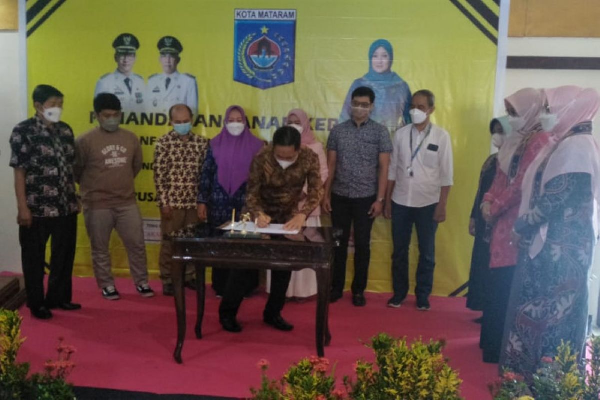 Dukcapil Mataram menggandeng pelaku usaha dorong kepemilikan KIA