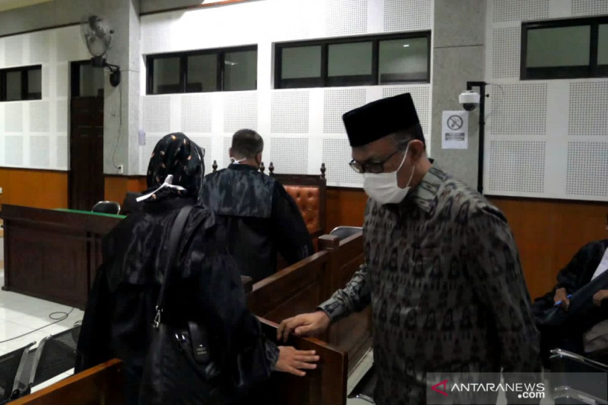 Jaksa minta hakim menolak eksepsi mantan Kadistanbun NTB