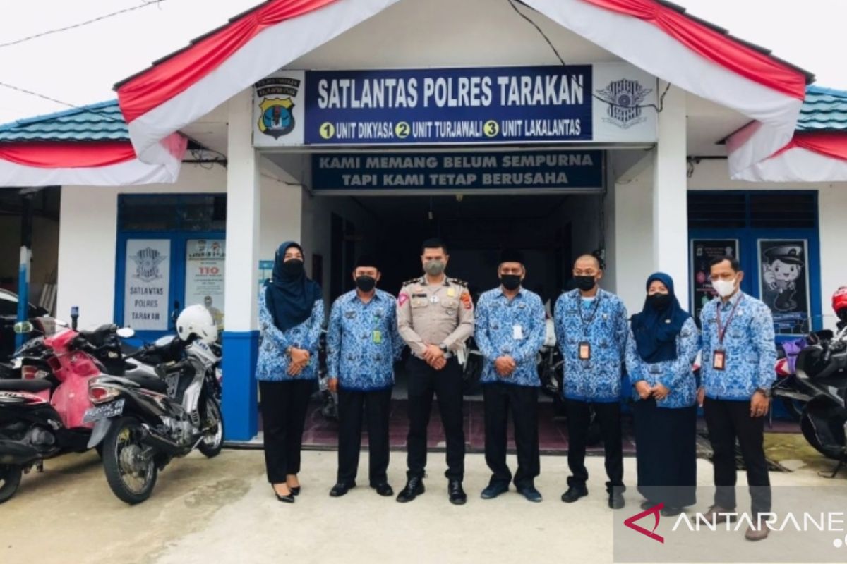 Bapenda Kaltara - Polres Tarakan Kerjasama Pelayanan Pajak Kendaraan