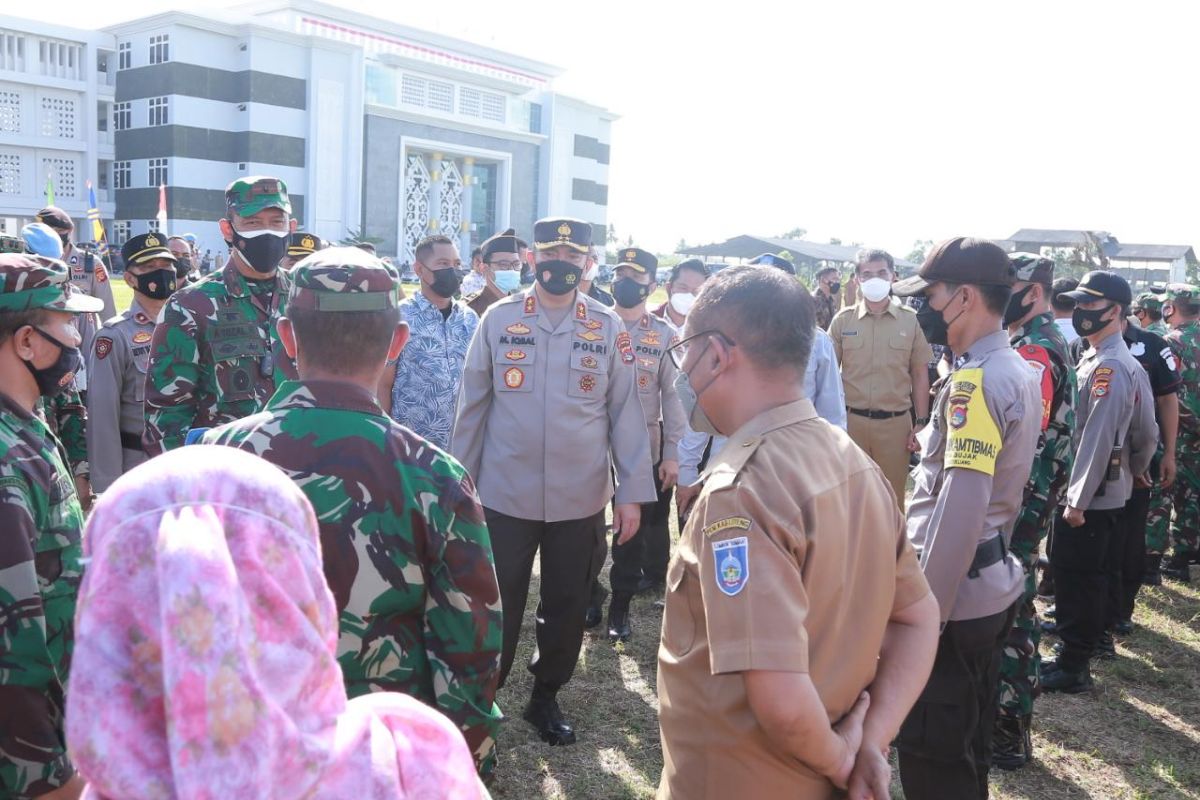 TNI-Polri dan Pemkab Lombok Tengah mengerahkan 150 tim vaksinator