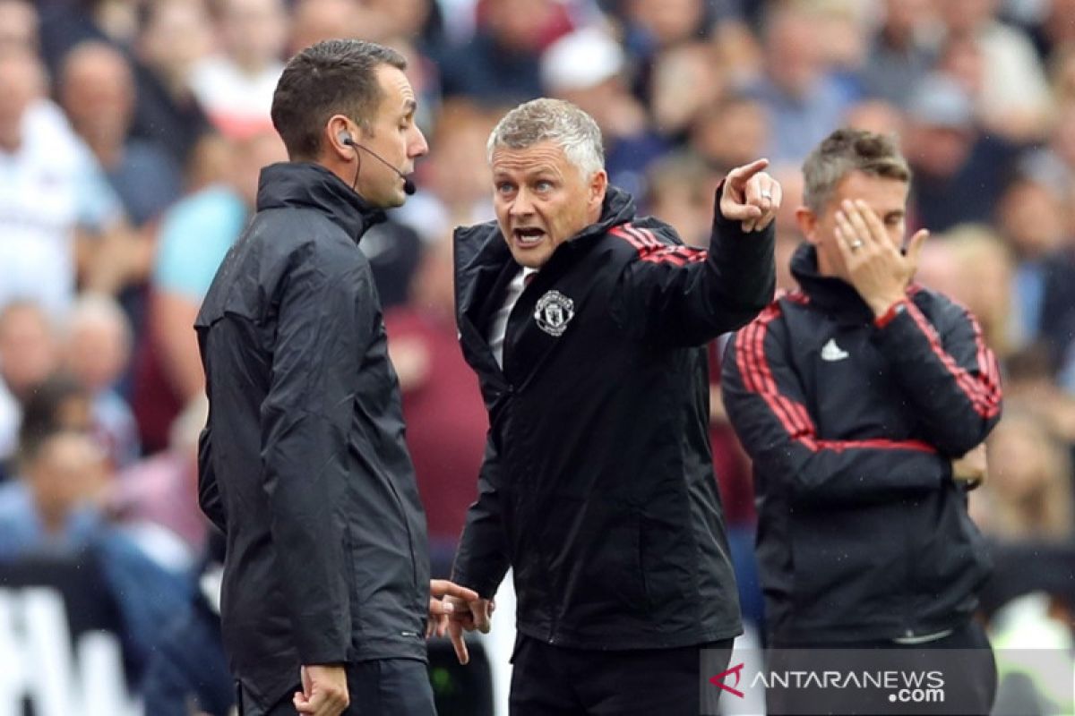 Walau menang Solskjaer masih keluhkan MU seharusnya dapat dua penalti