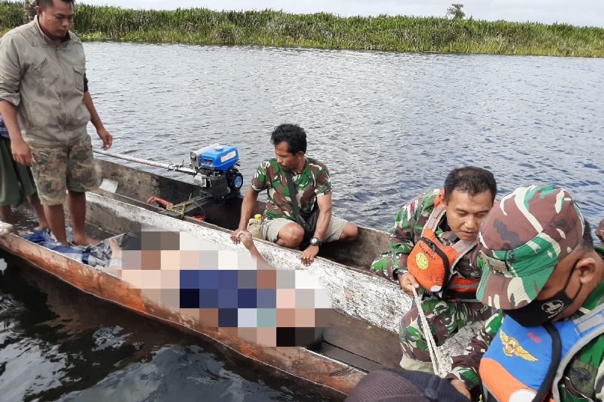 Tim SAR gabungan evakuasi dua jenazah long boat terbalik di Merauke