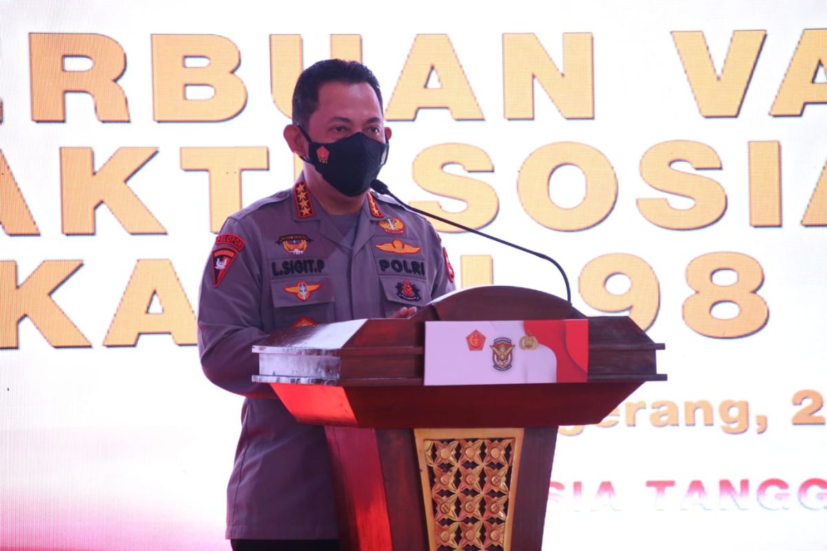 Tinjau Serbuan Vaksinasi AKABRI 1998, Kapolri: Wujud Sinergitas TNI-Polri Tekan Pertumbuhan COVID-19