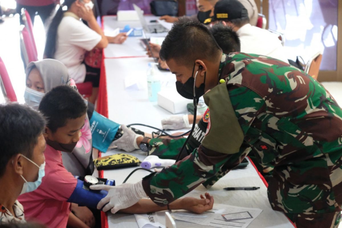 Akabri 98 Nawahasta laksanakan Vaksinasi dan Baksos di Mako Polda Kaltara