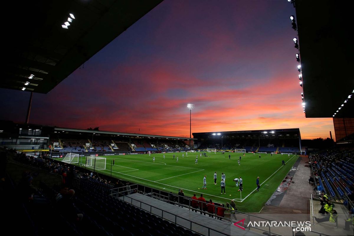 Burnley vs Watford ditangguhkan, banyak pemain positif COVID-19