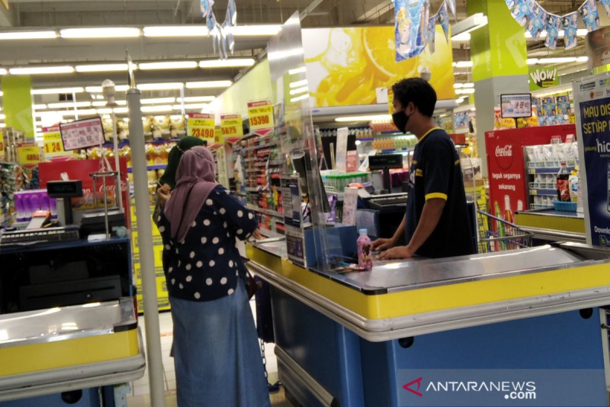 Pusat perbelanjaan di Kudus mulai ramai pengunjung